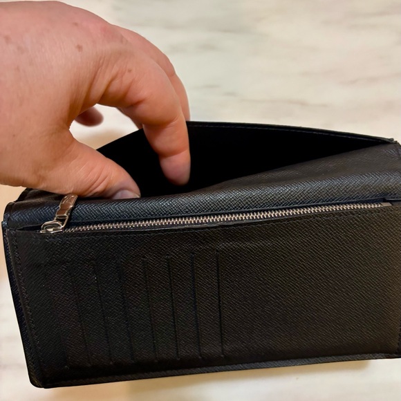 LOUIS VUITTON BRAZA WALLET - Picture 4 of 5